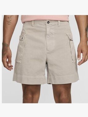 NWT Nike Life Men’s P44 Cargo Shorts Light Iron Ore